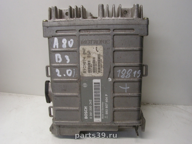 Блок управления двигателя ECU на Audi 80 8A/B3