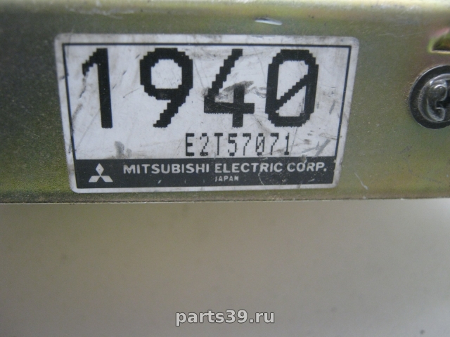 Блок управления двигателя ECU на Mitsubishi Colt CAO