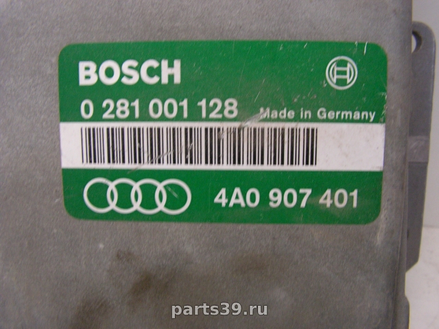 Блок управления двигателя ECU на Audi 100 4A/C4