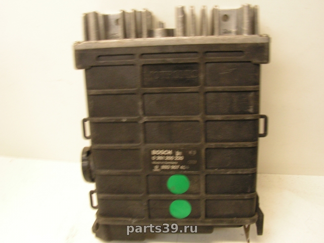 Блок управления двигателя ECU на Audi 80 8A/B3