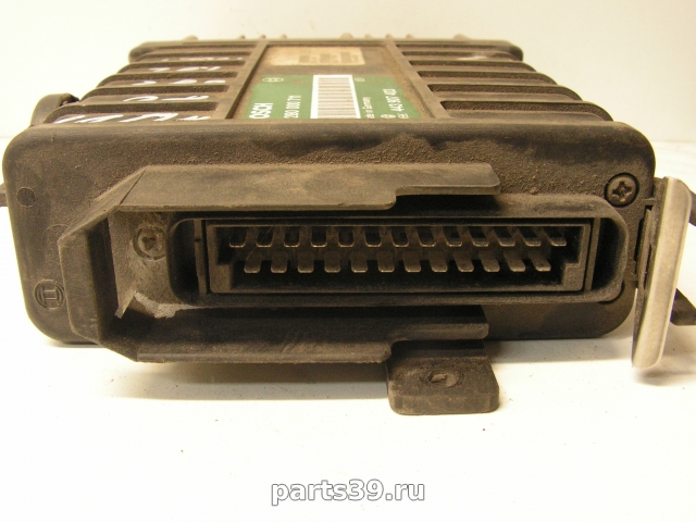 Блок управления двигателя ECU на Audi 80 8A/B3