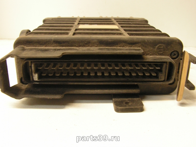 Блок управления двигателя ECU на Audi 80 8A/B3