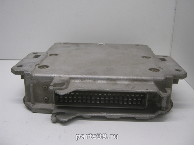 Блок управления двигателя ECU на Opel Omega B