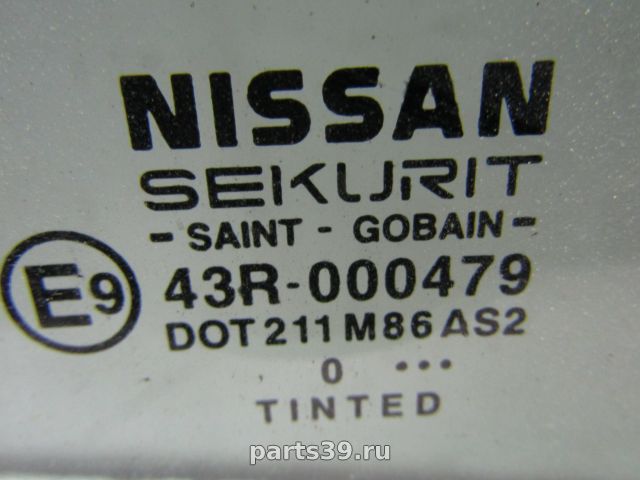 Стекло двери передней Прав. на Nissan Almera Tino V10