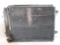 Радиатор кондиционера на Volkswagen Passat B6