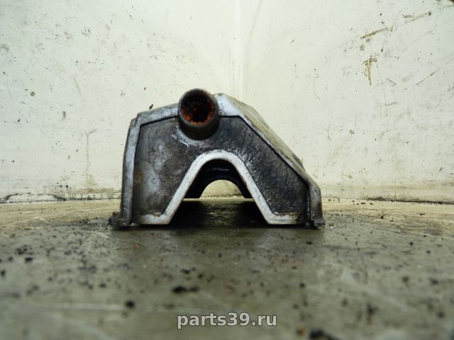 Клапанная крышка на Audi 100 4A/C4