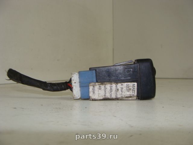 Переключатель корректора фар на Mazda 323 BA