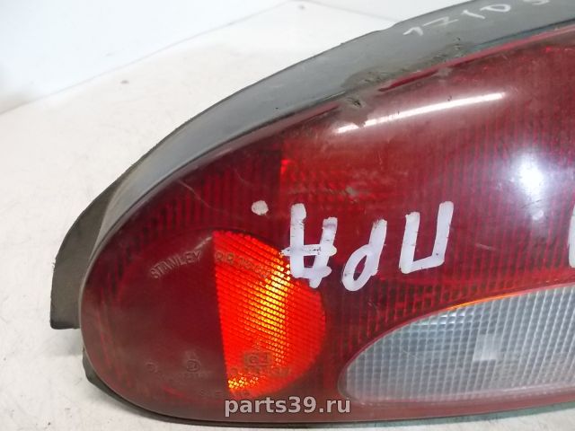 Фонарь задний в кузове Прав. на Mitsubishi Colt CAO