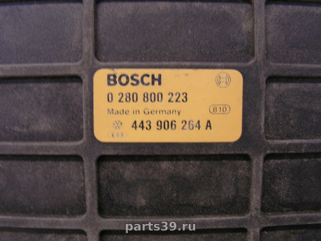 Блок управления двигателя ECU на Audi 80 8A/B3