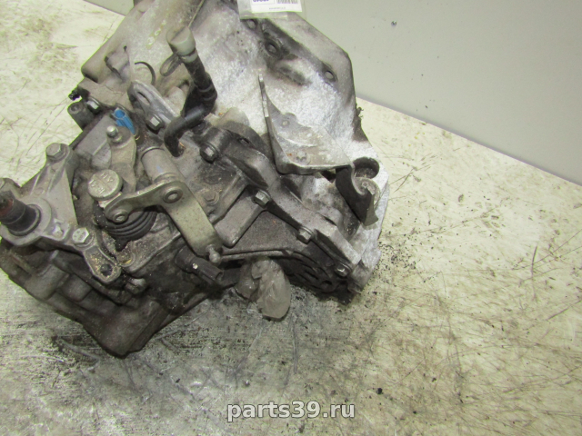 Коробка передач механическая МКПП 8200156391 на Renault Megane 2 поколение