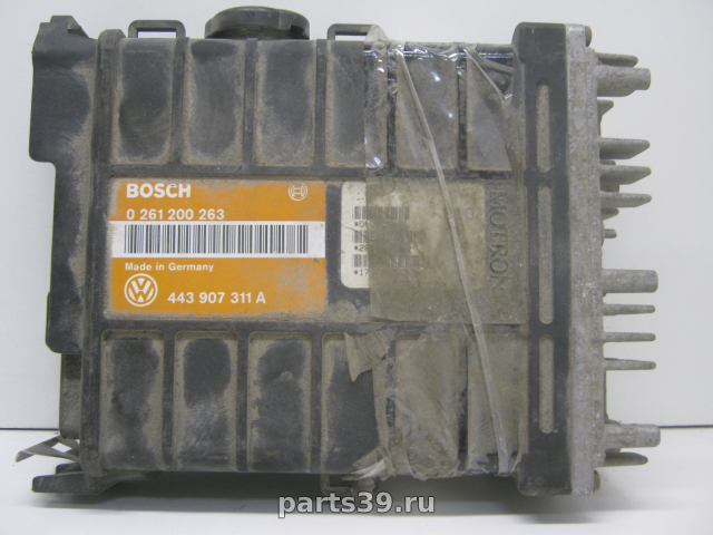 Блок управления двигателя ECU на Volkswagen Passat B3