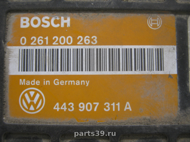 Блок управления двигателя ECU на Volkswagen Passat B3