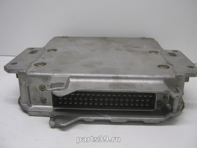 Блок управления двигателя ECU на Opel Omega B