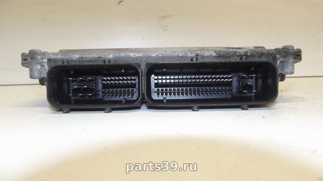 Блок управления двигателя ECU на Volkswagen Polo 3 поколение [рестайлинг]