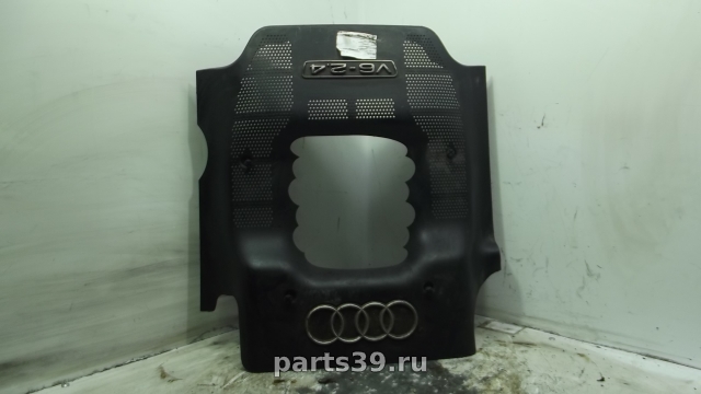 Декоративная крышка двигателя на Audi A4 B5 [рестайлинг]