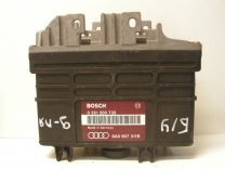 Блок управления двигателя ECU на Audi 80 8C/B4