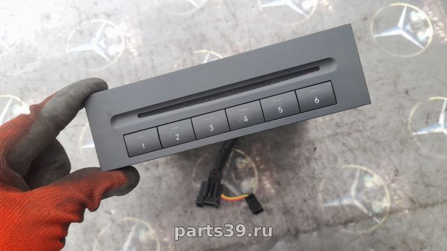 CD Changer на Mercedes-Benz E-Класс W211/S211