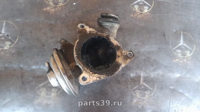 Клапан EGR на Mercedes-Benz E-Класс W210/S210