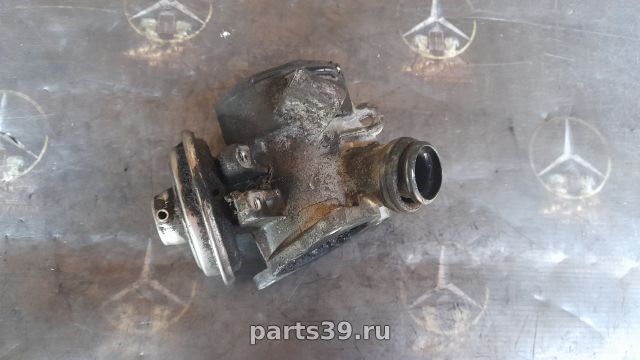 Клапан EGR на Mercedes-Benz E-Класс W210/S210