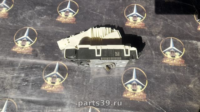 Замок задней двери Лев. на Mercedes-Benz C-Класс W204/S204