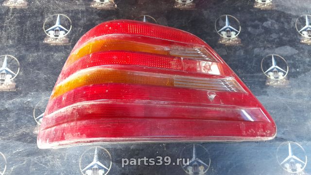 Фонарь задний в кузове Лев. на Mercedes-Benz S-Класс W140/C140 [рестайлинг]