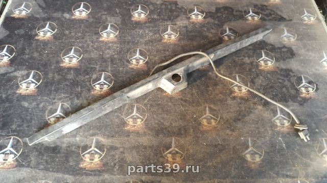 Накладка крышки багажника на Mercedes-Benz S-Класс W126 / C126