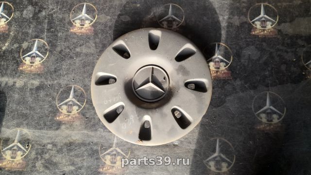 Крышка / колпачек декоративный колесных болтов на Mercedes-Benz Vito W639