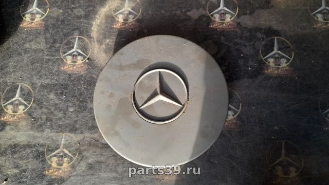 Крышка / колпачек декоративный колесных болтов на Mercedes-Benz Vito W638