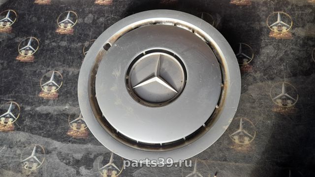 Колпак колесный (оригинал) на Mercedes-Benz C-Класс C190 (W201)