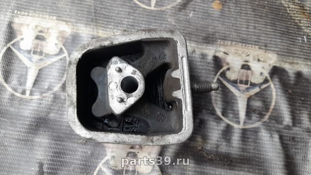 Подушка механической коробки передач на Mercedes-Benz A-Класс W168