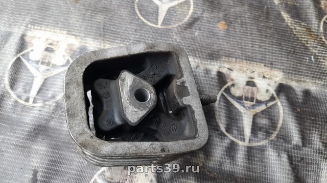 Подушка механической коробки передач на Mercedes-Benz A-Класс W168