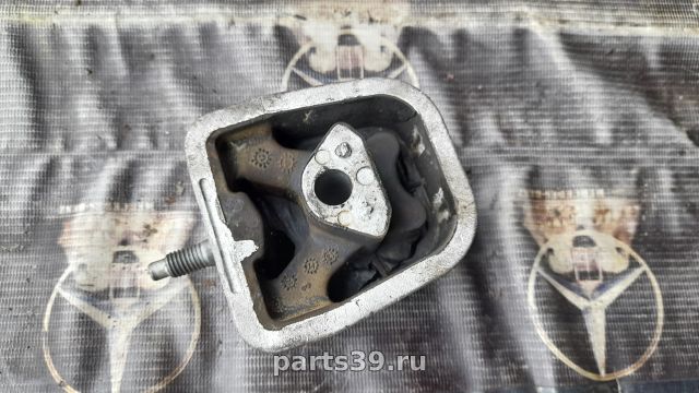 Подушка механической коробки передач на Mercedes-Benz A-Класс W168