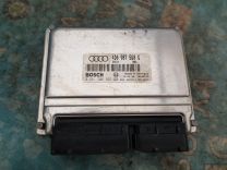 Блок управления двигателя ECU на Audi A8 D2/4D