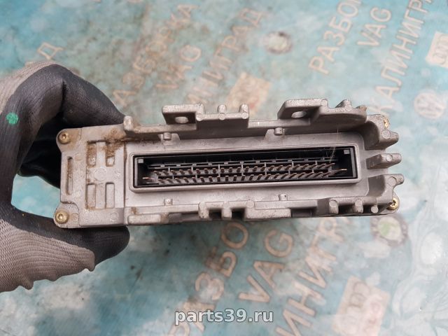 Блок управления двигателя ECU на Audi 80 8C/B4