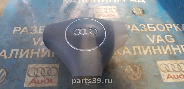 Подушка безопасности водителя на Audi A6 4B/C5 [рестайлинг]