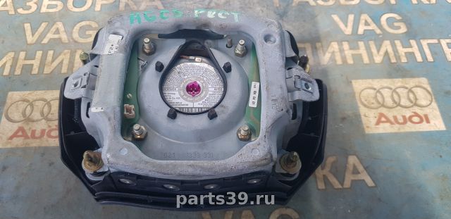 Подушка безопасности водителя на Audi A6 4B/C5 [рестайлинг]