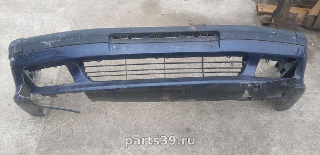 Бампер передний на Peugeot 605 