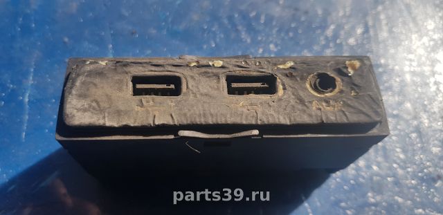 Разъем USB на Audi A4 B9