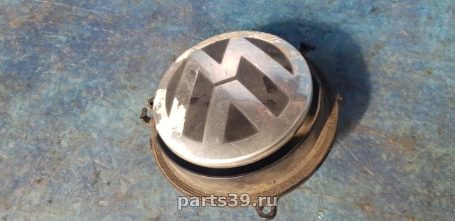 Ручка наружняя крышки багажника на Volkswagen Passat B6