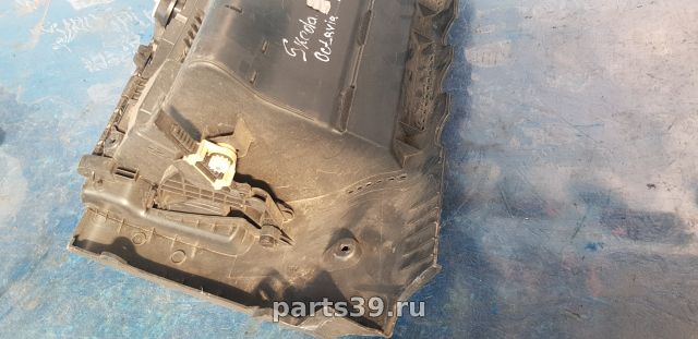 Бардачок на Skoda Superb 2 поколение