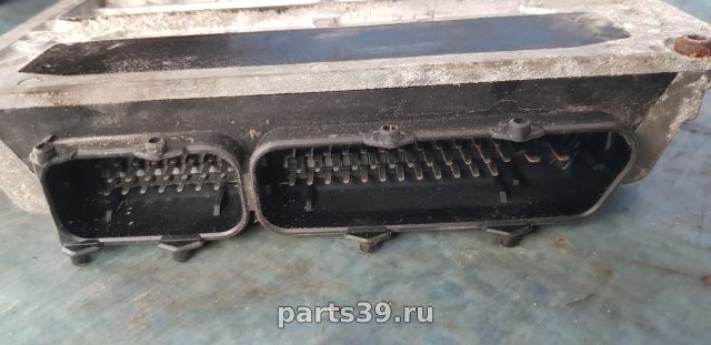 Блок управления двигателя ECU на Volkswagen Golf 4 поколение