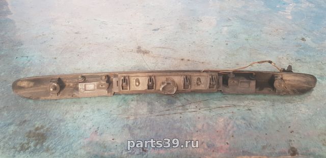 Подсветка номерного знака крышки багажника на Volkswagen Passat B5