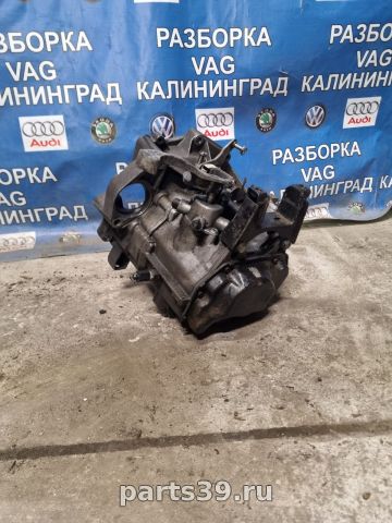 Коробка передач механическая МКПП GRZ13010 на Volkswagen Golf 5 поколение