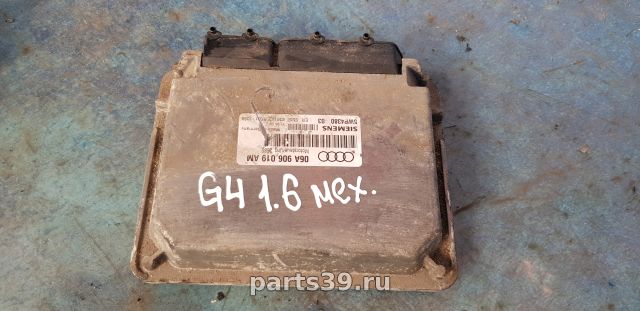 Блок управления двигателя ECU на Volkswagen Golf 4 поколение