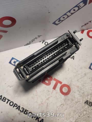 Блок управления двигателя ECU на Audi 80 8C/B4