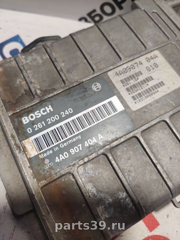 Блок управления двигателя ECU на Audi 100 4A/C4