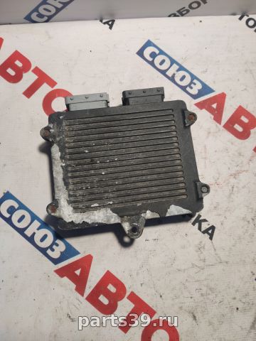 Блок управления двигателя ECU на Volkswagen Passat B4