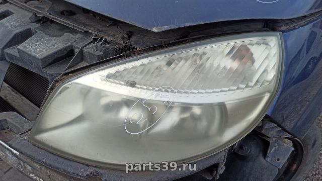 Фара передняя Лев. на Renault Scenic 2 поколение