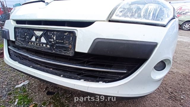 Бампер передний Перед. на Renault Megane 3 поколение