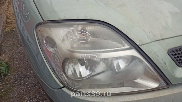 Фара передняя Прав. на Renault Scenic 1 поколение [рестайлинг]